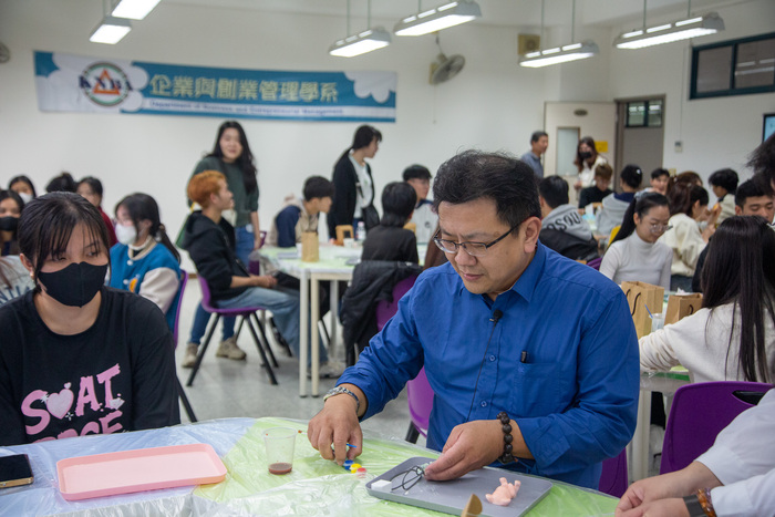 1141118國專部文創手作活動圖片