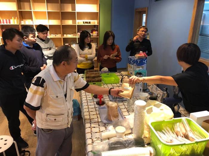 1071114手沖濾掛咖啡之體驗圖片