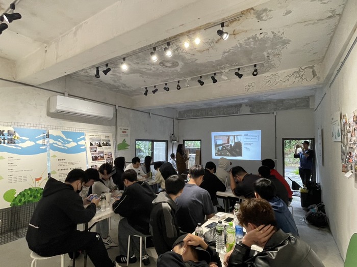 1141022青創指揮部參訪圖片